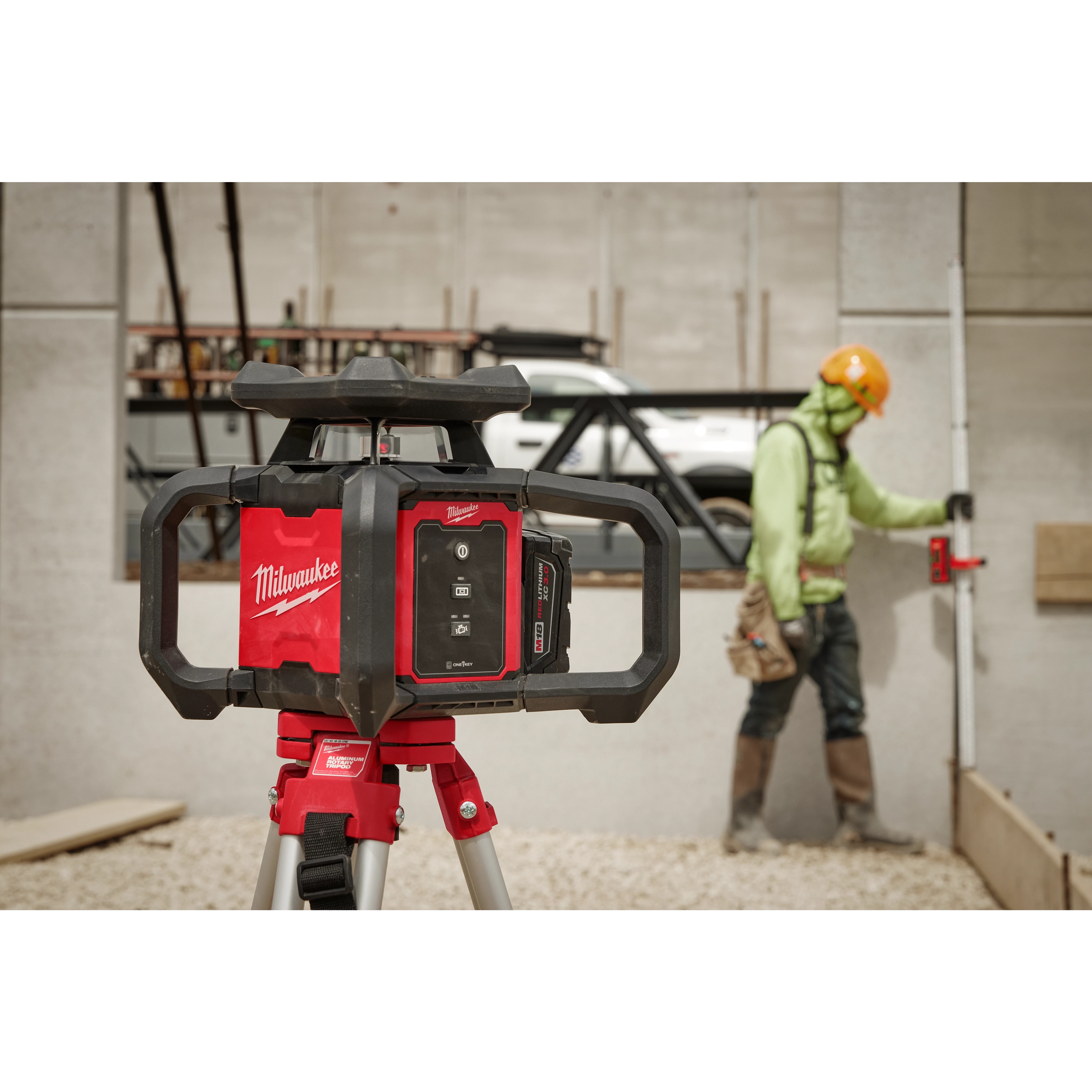 M18™ Red Exterior Rotary Laser Level Kit w/ Receiver App Shot