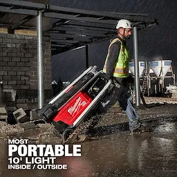 MX FUEL™ ROCKET™ Tower Light/Charger