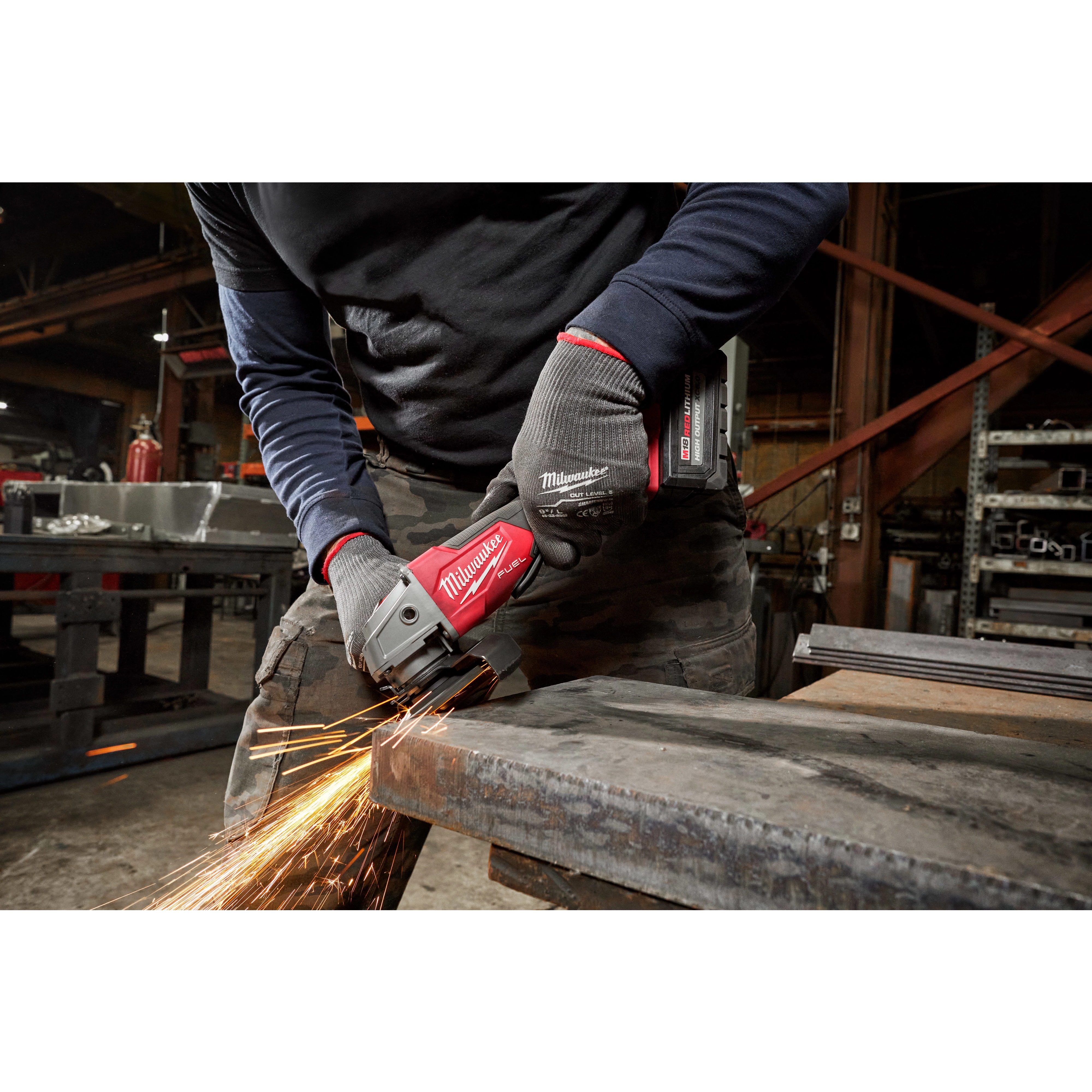 M18 FUEL™ 4-1/2" / 5" Grinder, Paddle Switch No-Lock