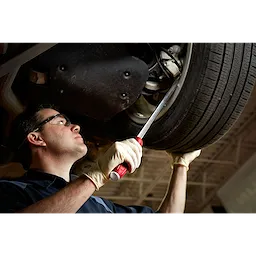 Man using the Pry Bar on the jobsite