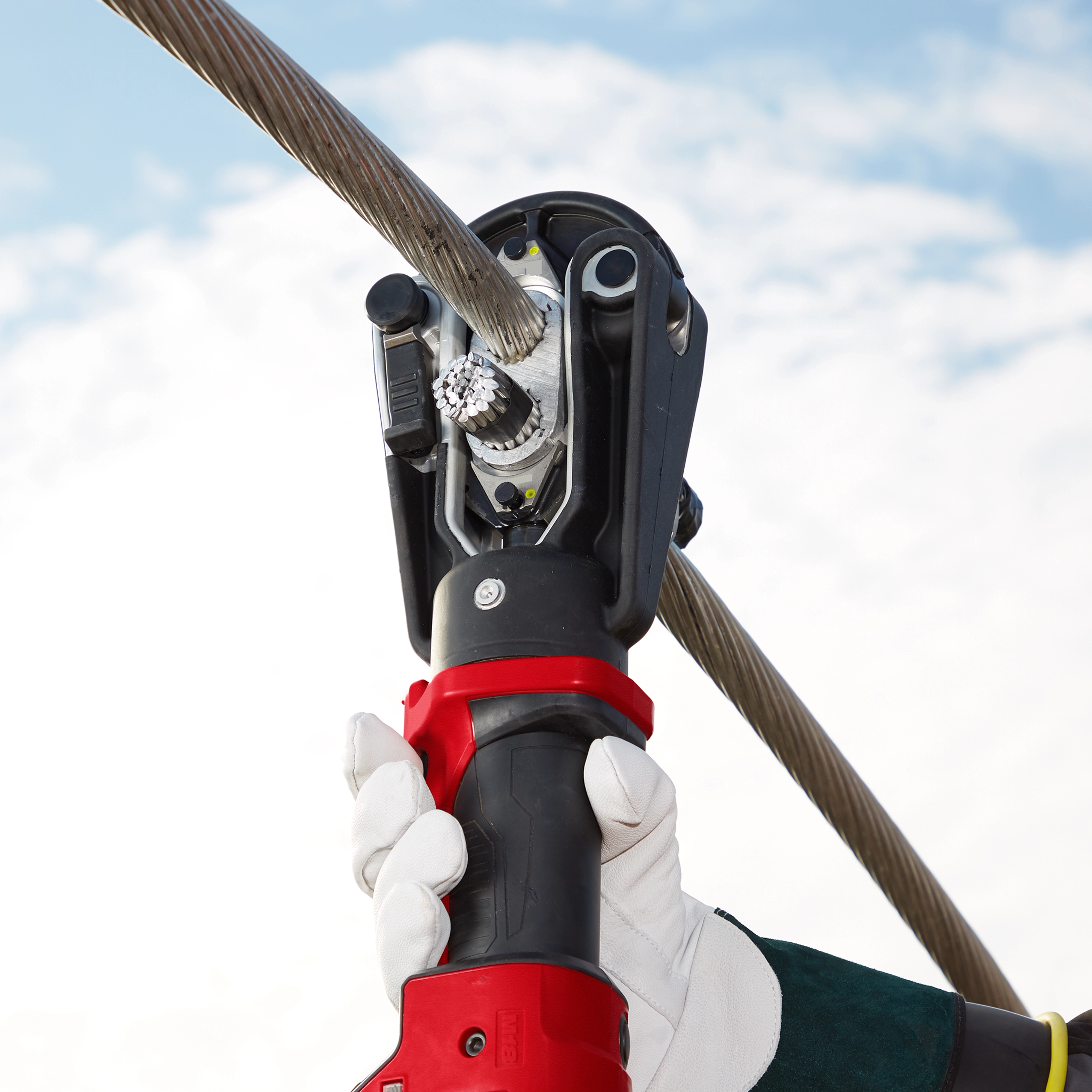 M18™ FORCE LOGIC™ 15T Crimper