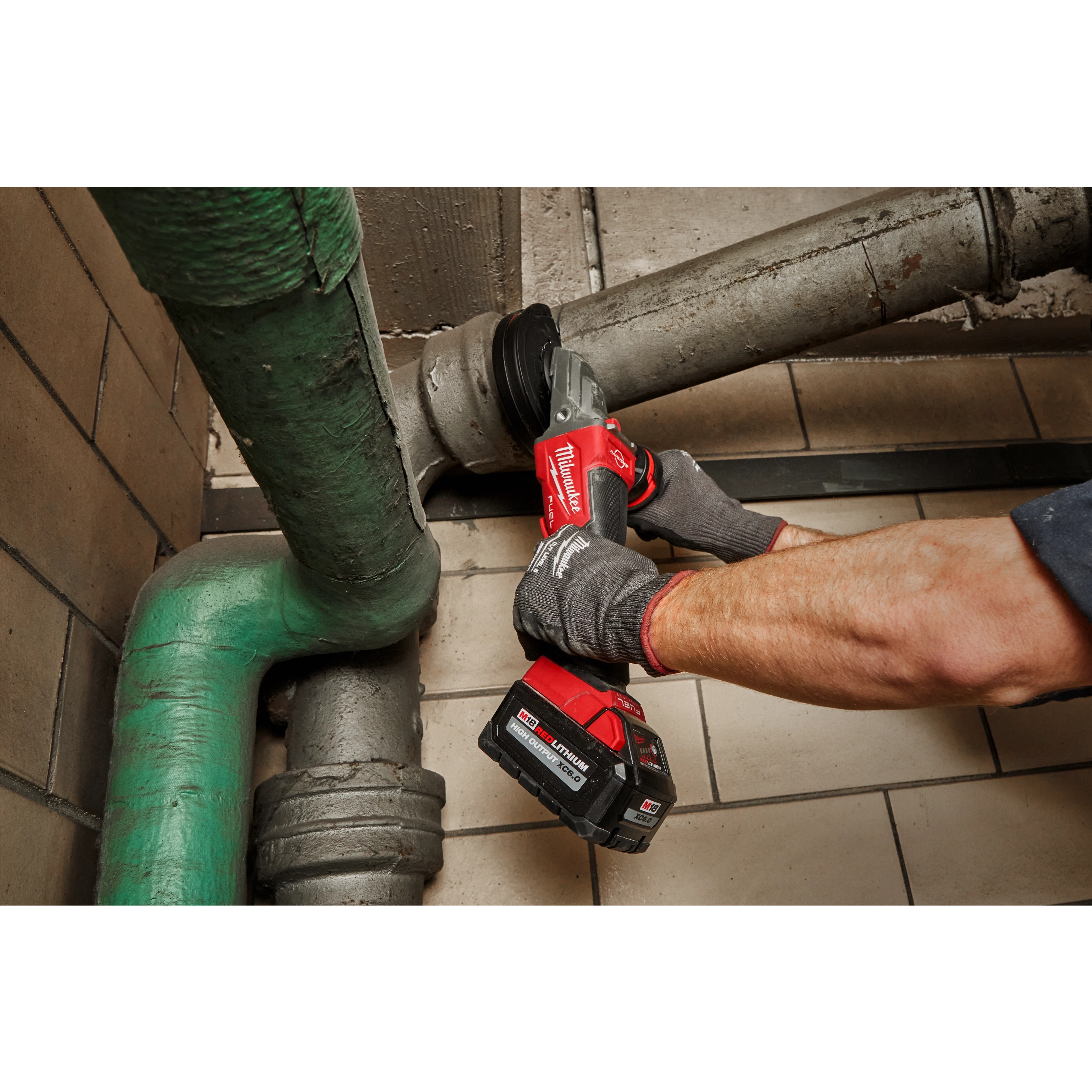 M18 FUEL™ 4-1/2” / 5” Flathead Braking Grinder, Paddle Switch No-Lock