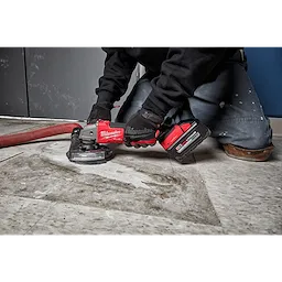 M18 FUEL™ 4-1/2" / 5" Braking Grinder with ONE-KEY™, Paddle Switch No-Lock App Shot